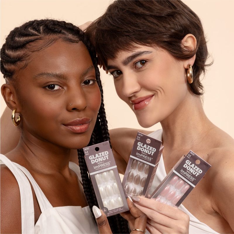 IME09-Unha-Postica-ImPRESS-Glazed-Donut-Chocolate-Glazed--Kiss-New-York-7-