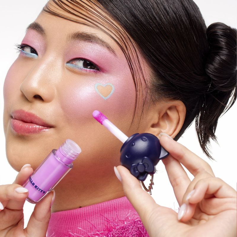LIQUID-BLUSH_BHLB03B_friendhsip2.jpg